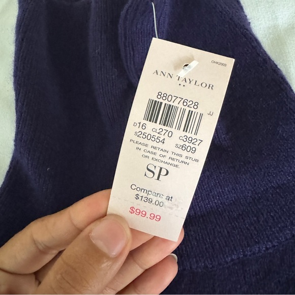 NWT Ann Taylor Cashmere turtleneck - Picture 6 of 6